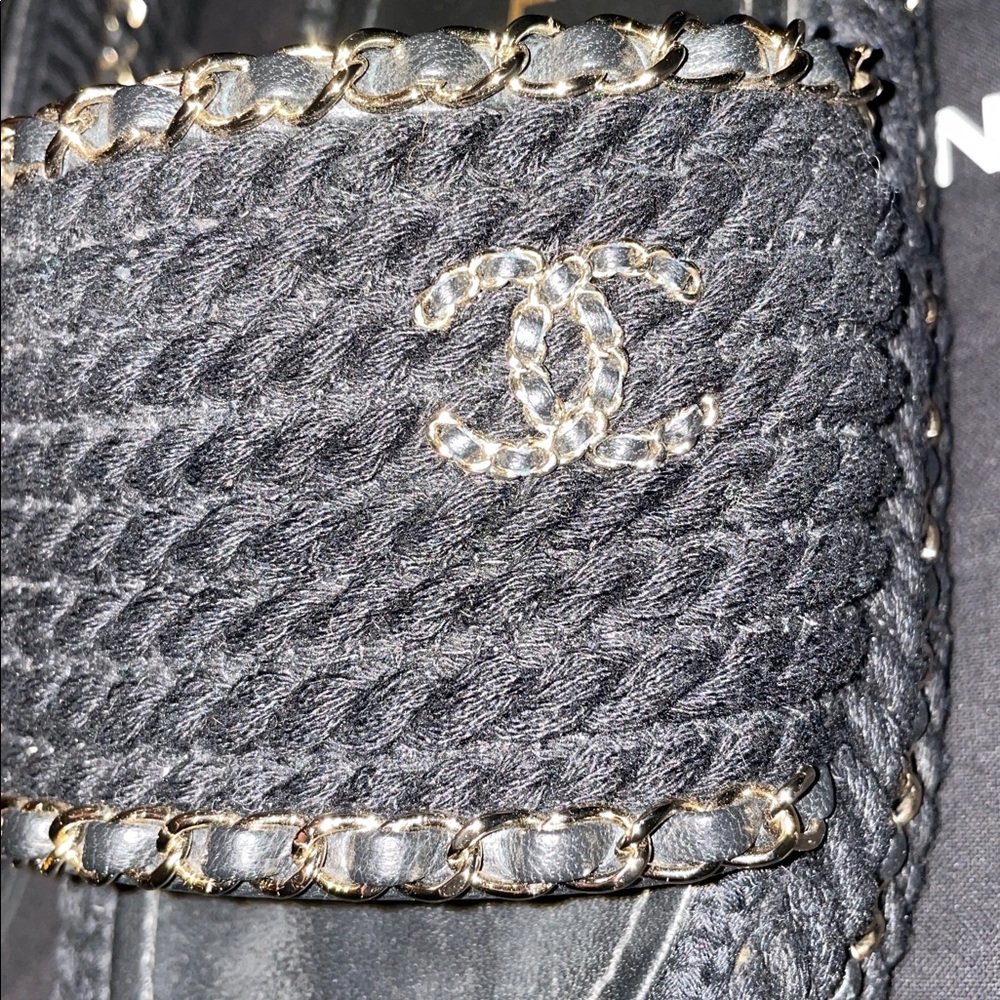 CHANEL Black Rope Chain Slides - Picture 4 of 5